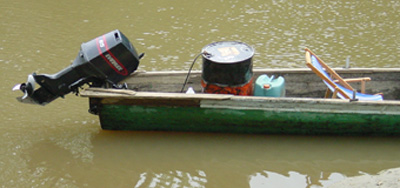 atwt_ecuador_coca_bat.jpg (39973 bytes)